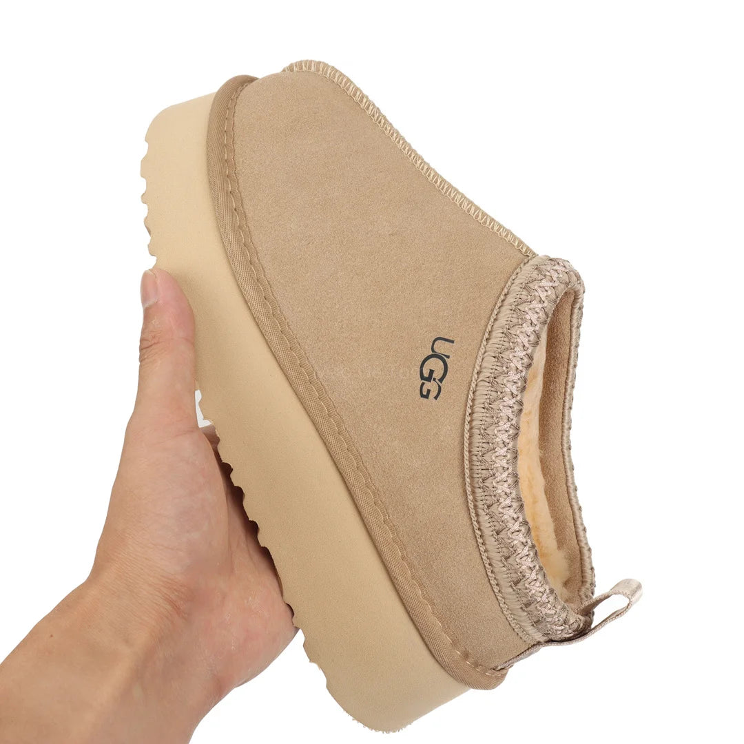 New Thick soled Snow Boots for Women in Winter 2026, Short Style Cashmere Warm Thick soled Heerless Shoes, Wool Half Slippers, Women's Cotton Shoes