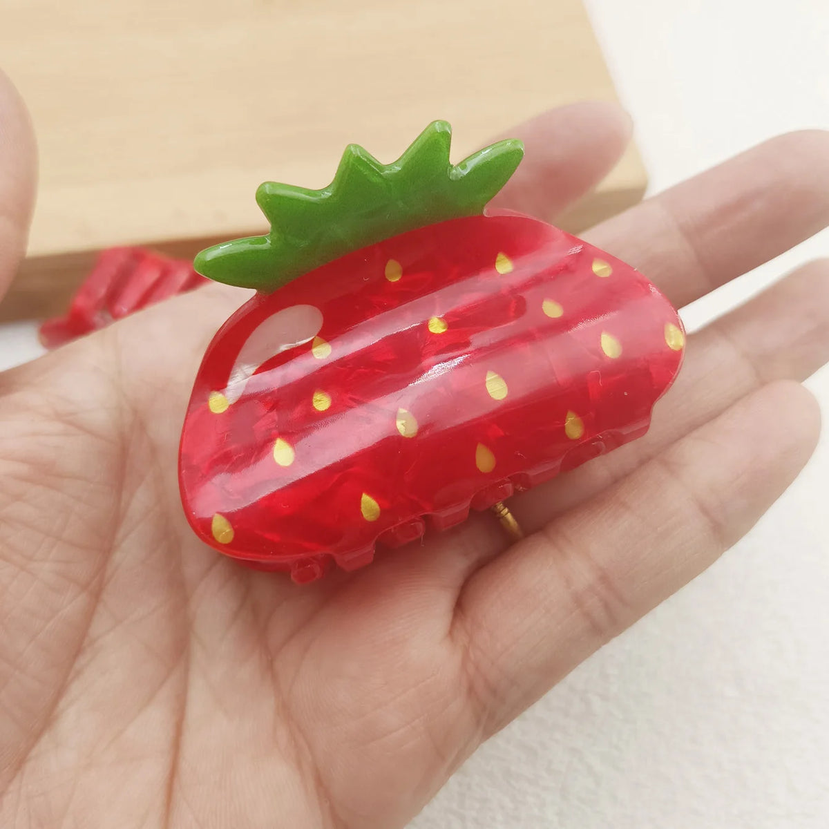 1pc cute little strawberry hair clip mini half updo hair clip fashion ponytail clip female daily holiday party hair accessory