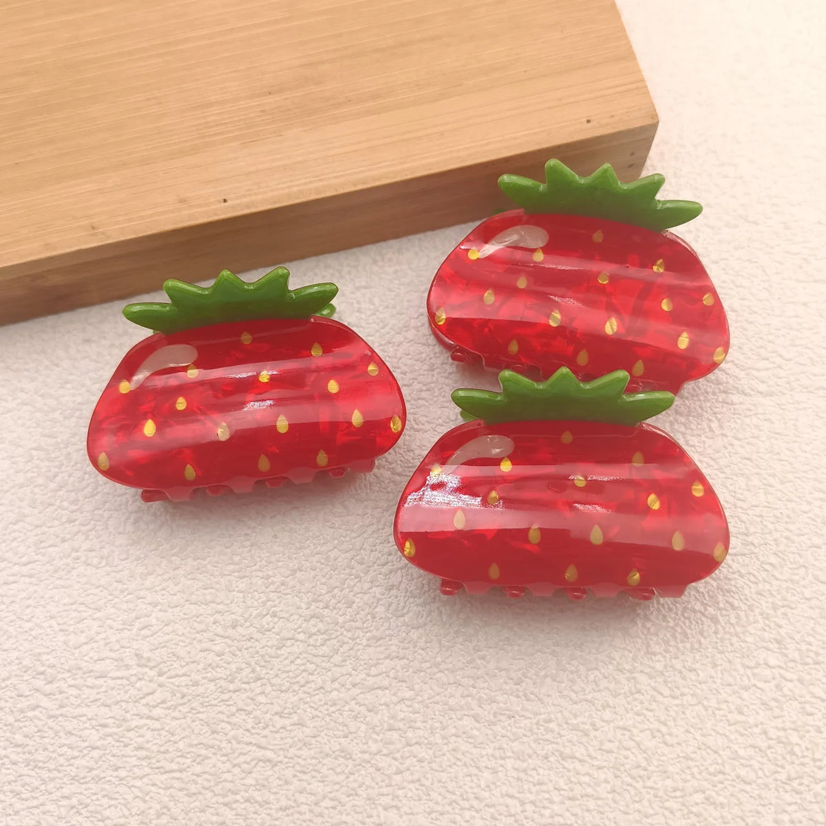 1pc cute little strawberry hair clip mini half updo hair clip fashion ponytail clip female daily holiday party hair accessory
