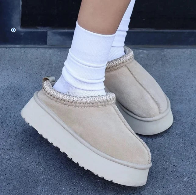 New Thick soled Snow Boots for Women in Winter 2026, Short Style Cashmere Warm Thick soled Heerless Shoes, Wool Half Slippers, Women's Cotton Shoes