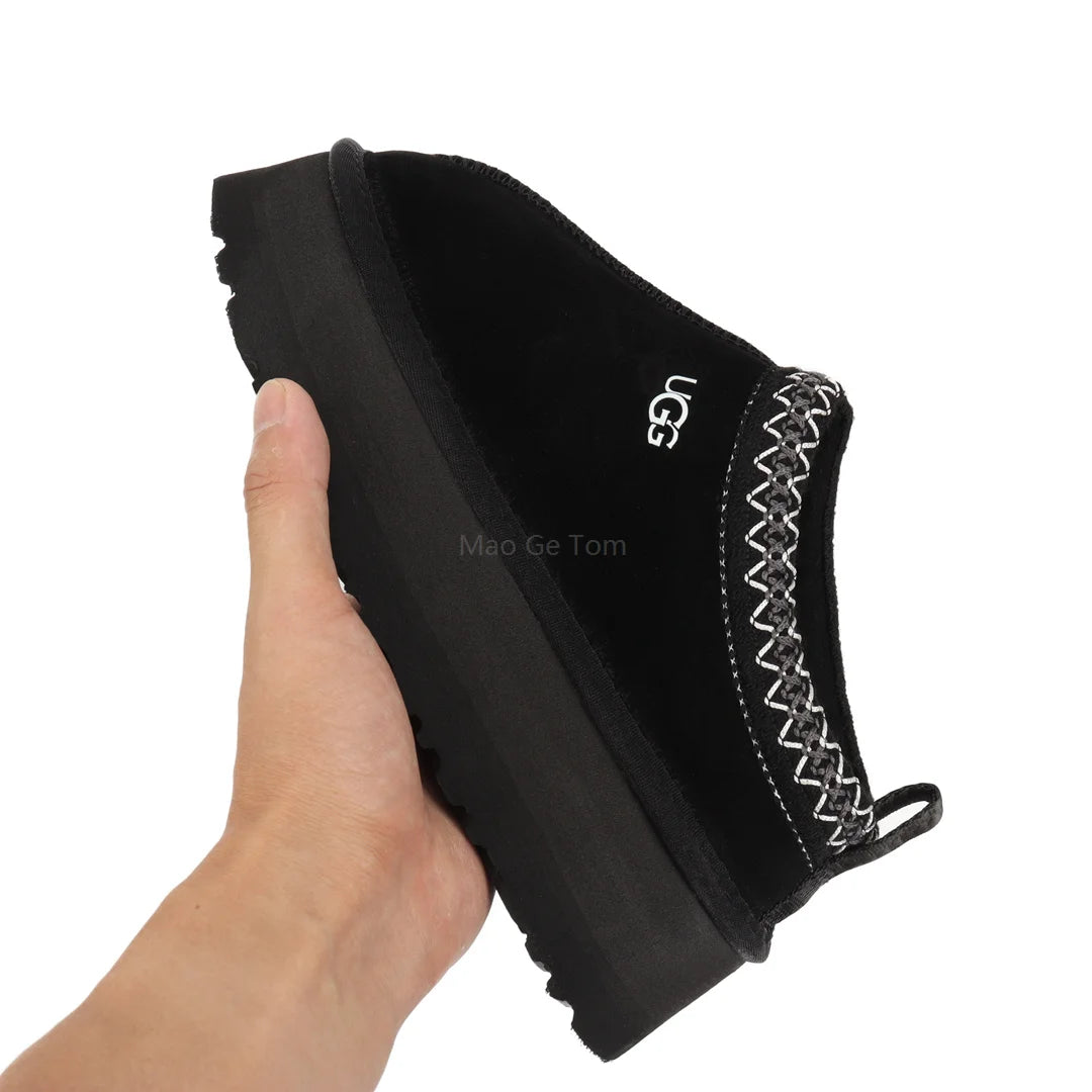 New Thick soled Snow Boots for Women in Winter 2026, Short Style Cashmere Warm Thick soled Heerless Shoes, Wool Half Slippers, Women's Cotton Shoes
