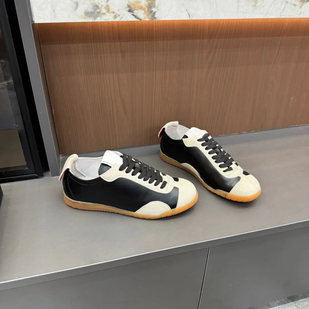 2026 New hot Outdoor fitness and leisure sports shoes, suitable for both men and women. Soft and shock-absorbing. Lightweight and breathable. Sports running shoes.